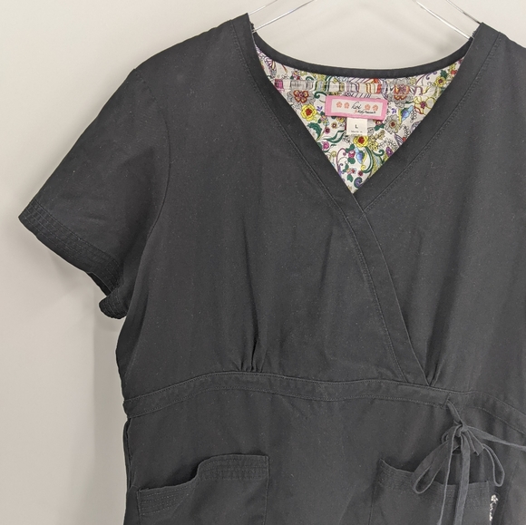 Koi Classics Katelyn Mock Wrap Black Scrub Top - Picture 3 of 7